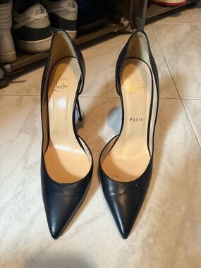 Christian Louboutin Black Pointed Leather Stiletto Pumps with Red Sole
